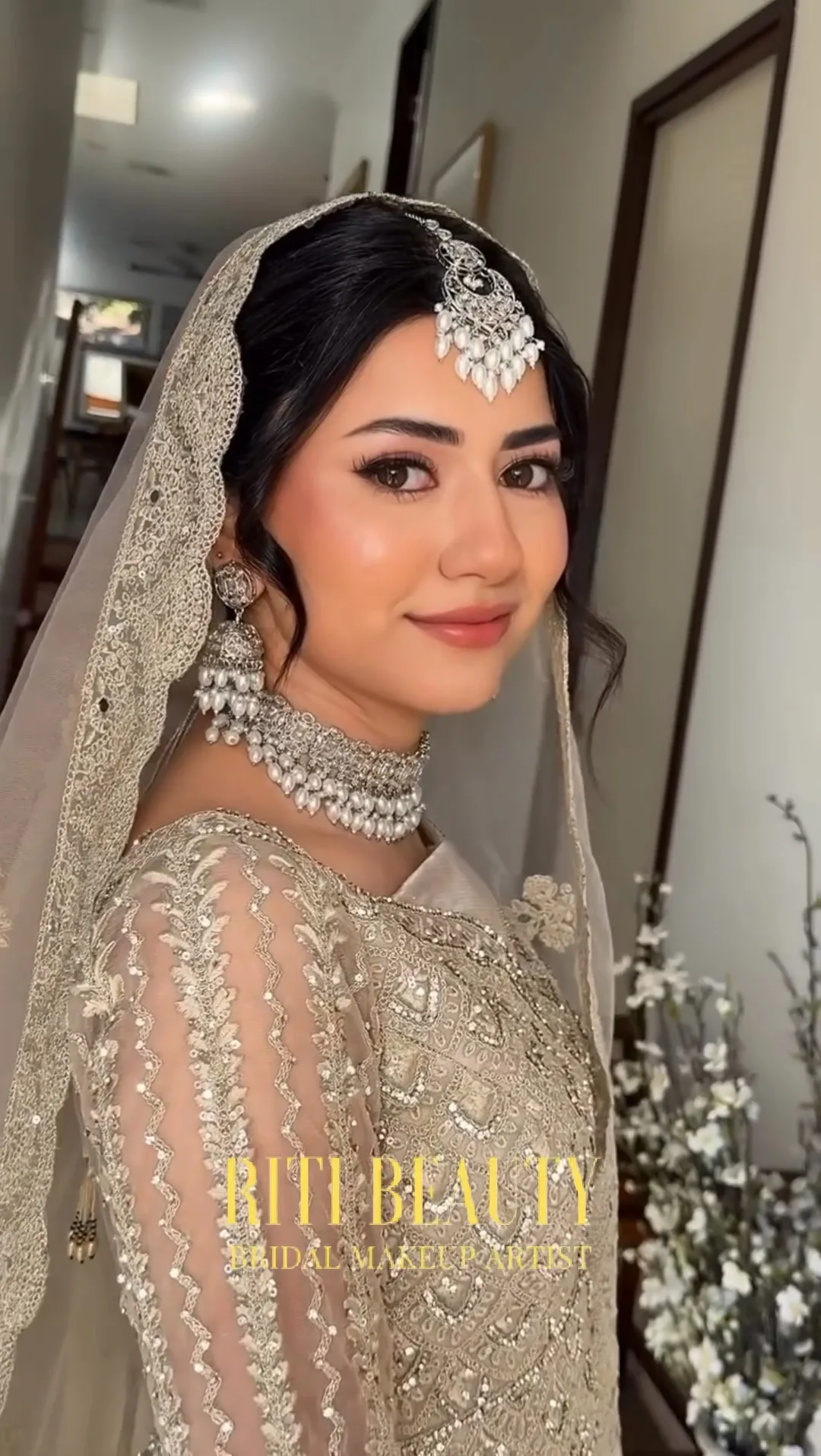 Luxury bridal makeup look by Riti Beauty in Mumbai featuring flawless HD makeup, elegant hairstyle, and a radiant bridal transformation.