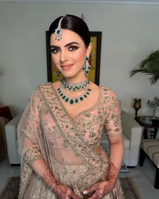 pre-wedding-makeup-by-riti-beauty-mumbai Pre wedding makeup by Riti Beauty in Mumbai for engagement photoshoots and couple shoots